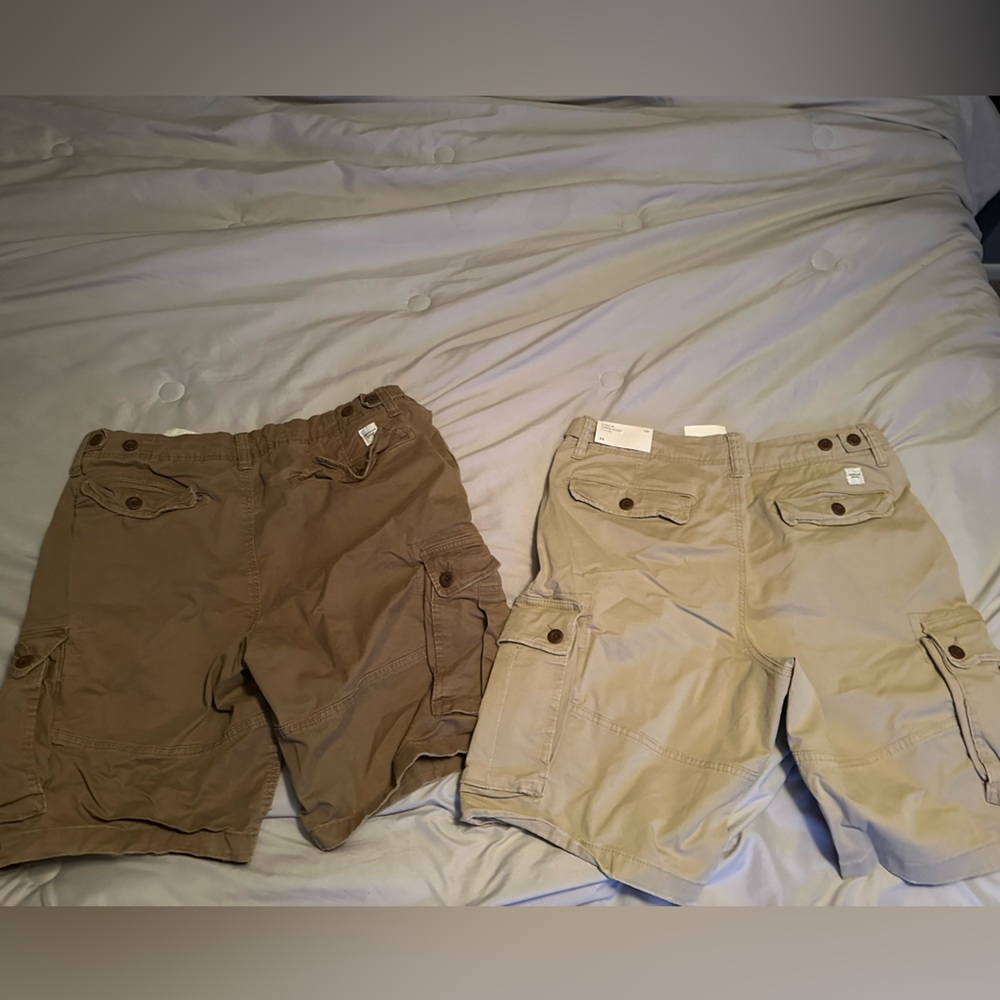 American Eagle khaki shorts